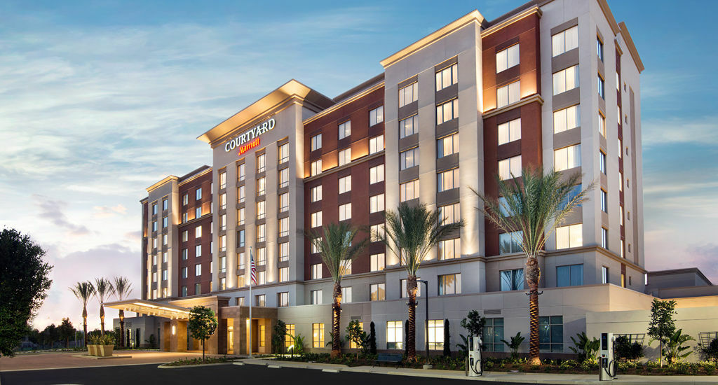Courtyard By Marriott Irvine Spectrum Экстерьер фото